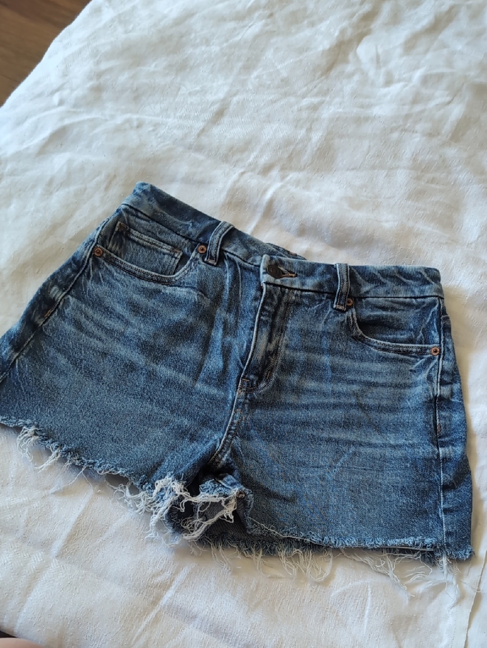 American Eagle Outfitters Distressed Denim Cutoff Shorts in Blue